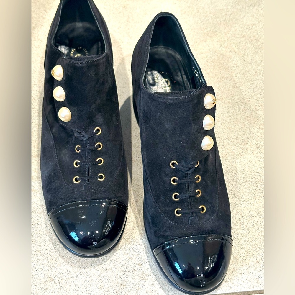 CHANEL Black Suede and Patent Leather Pearl Lace Up Shoes Size 40